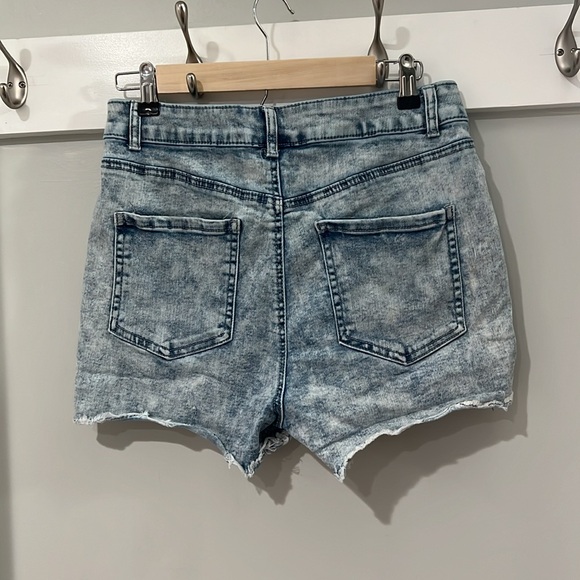Refuge Miami Denim Shorts - Picture 2 of 4